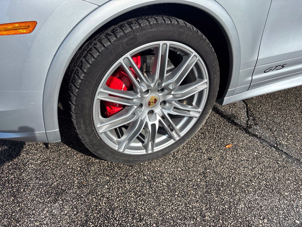 Used 2017 Porsche Cayenne GTS AWD/4WD image 13