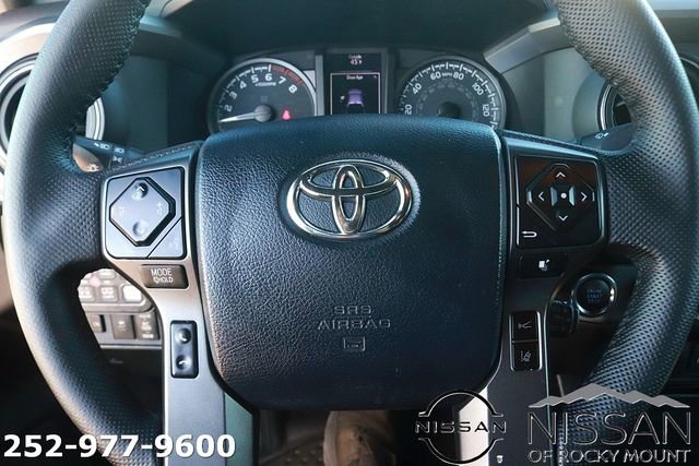 Used 2020 Toyota Tacoma TRD Off-Road w/ Technology Package image 16