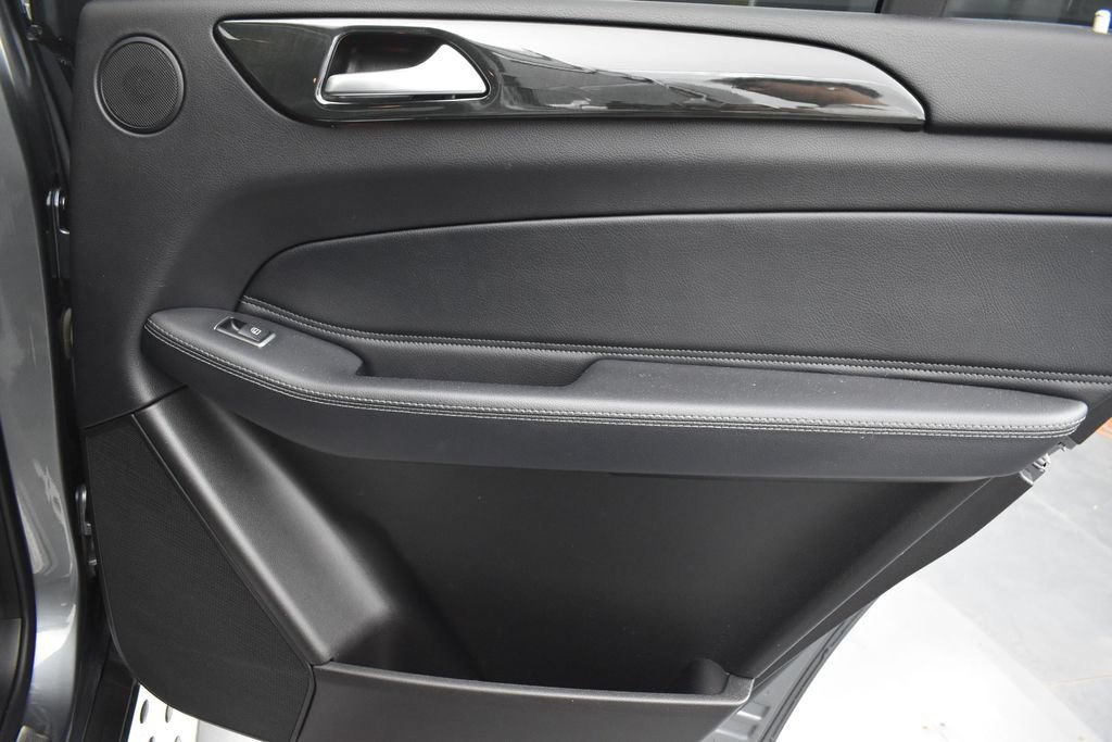Used 2019 Mercedes-Benz GLS 450 4MATIC image 29