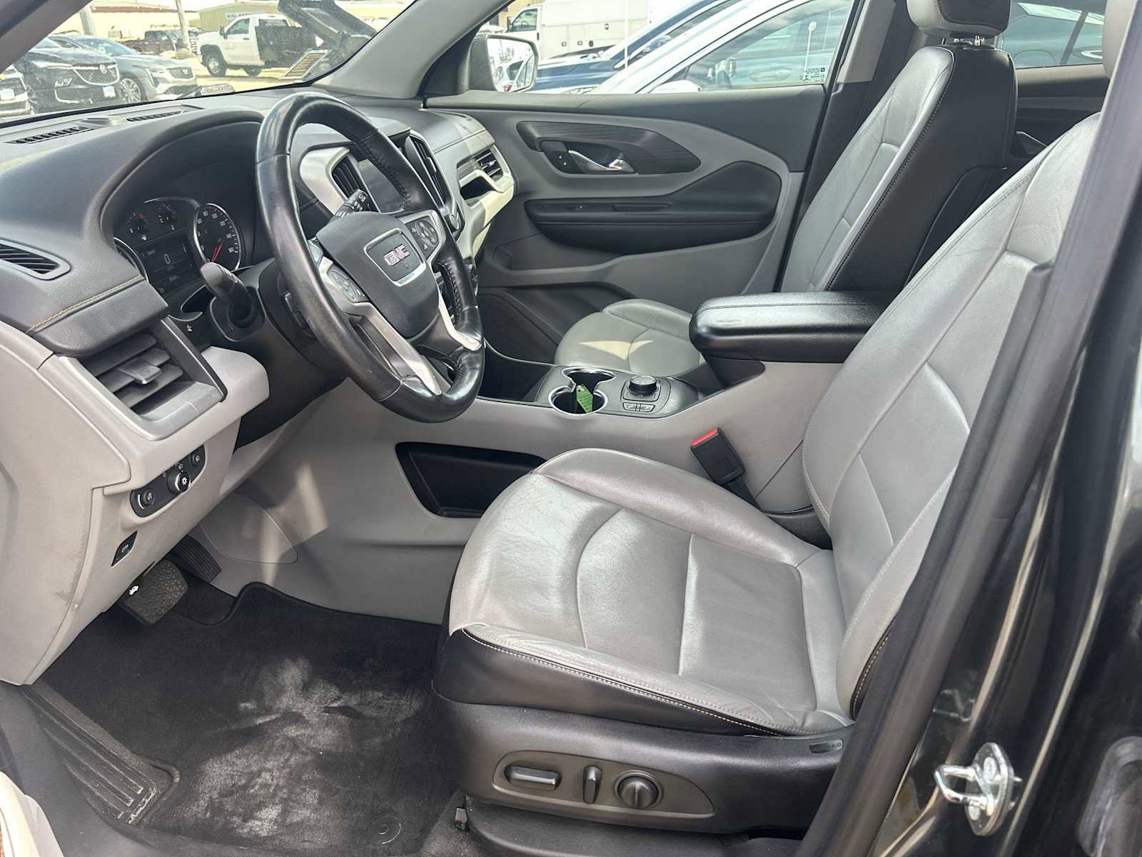 Used 2018 GMC Terrain SLT w/ Preferred Package FWD image 19