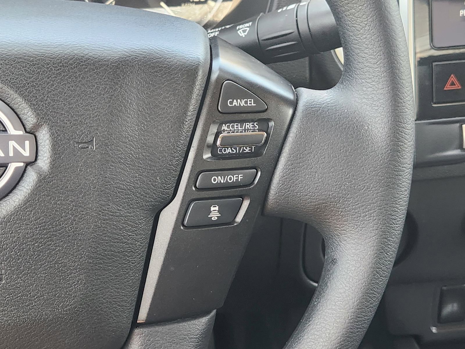 Used 2025 Nissan Frontier SV RWD image 32