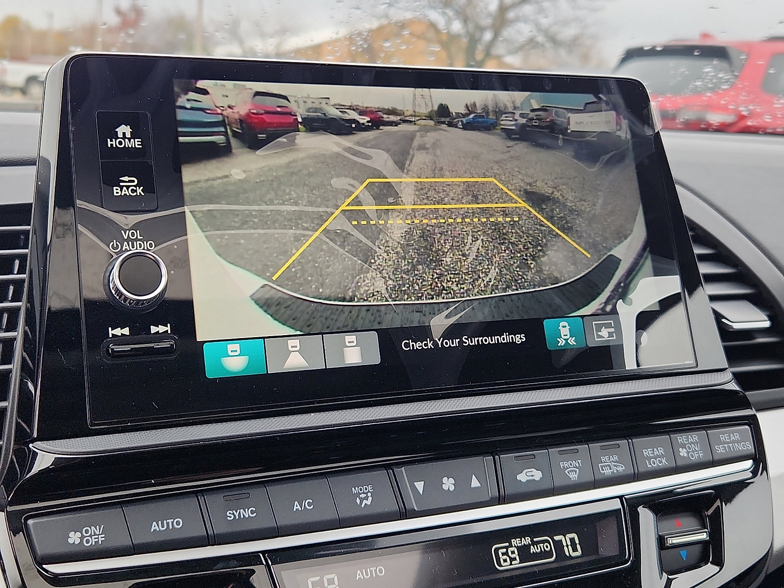 New 2026 Honda Odyssey Touring image 14