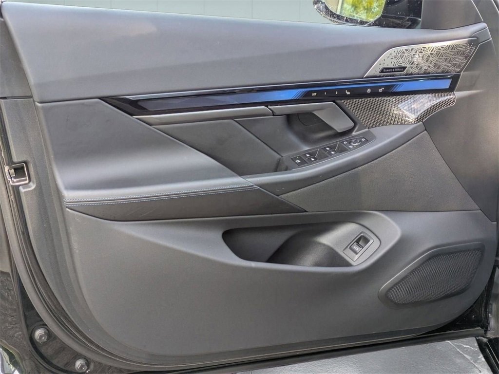 Used 2024 BMW i5 M60 w/ Premium Package image 16