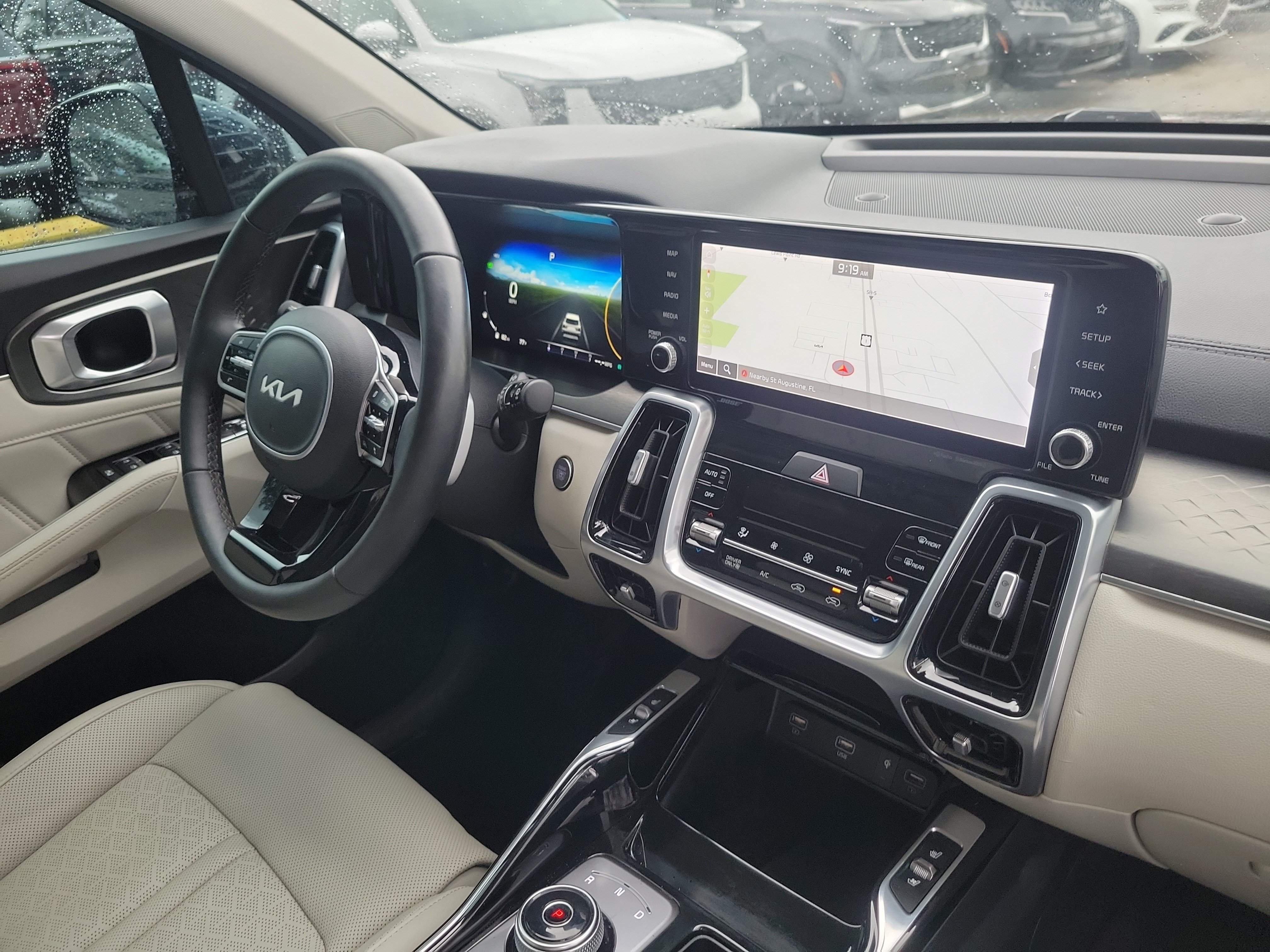 Certified 2022 Kia Sorento SX Prestige w/ Panoramic Sunroof Package AWD/4WD image 6