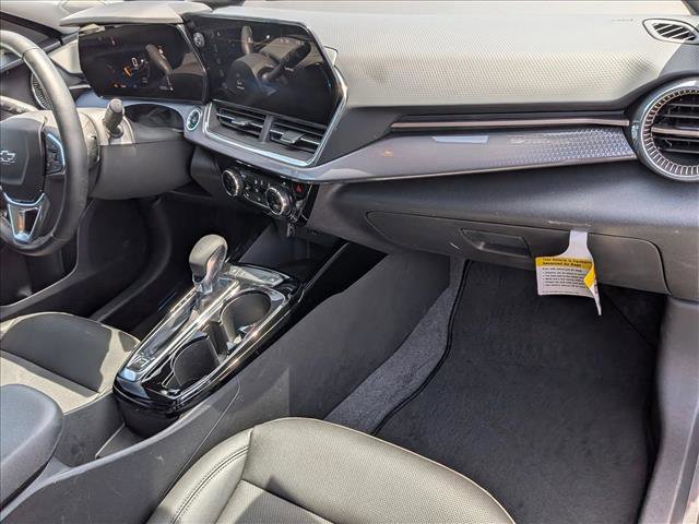 Used 2025 Chevrolet Trax ACTIV FWD image 20