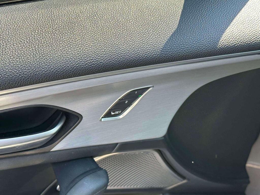 Used 2023 Acura TLX w/ Technology Package FWD image 16