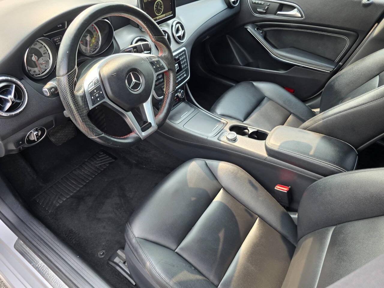 Used 2014 Mercedes-Benz CLA 250 w/ Multimedia Package image 13