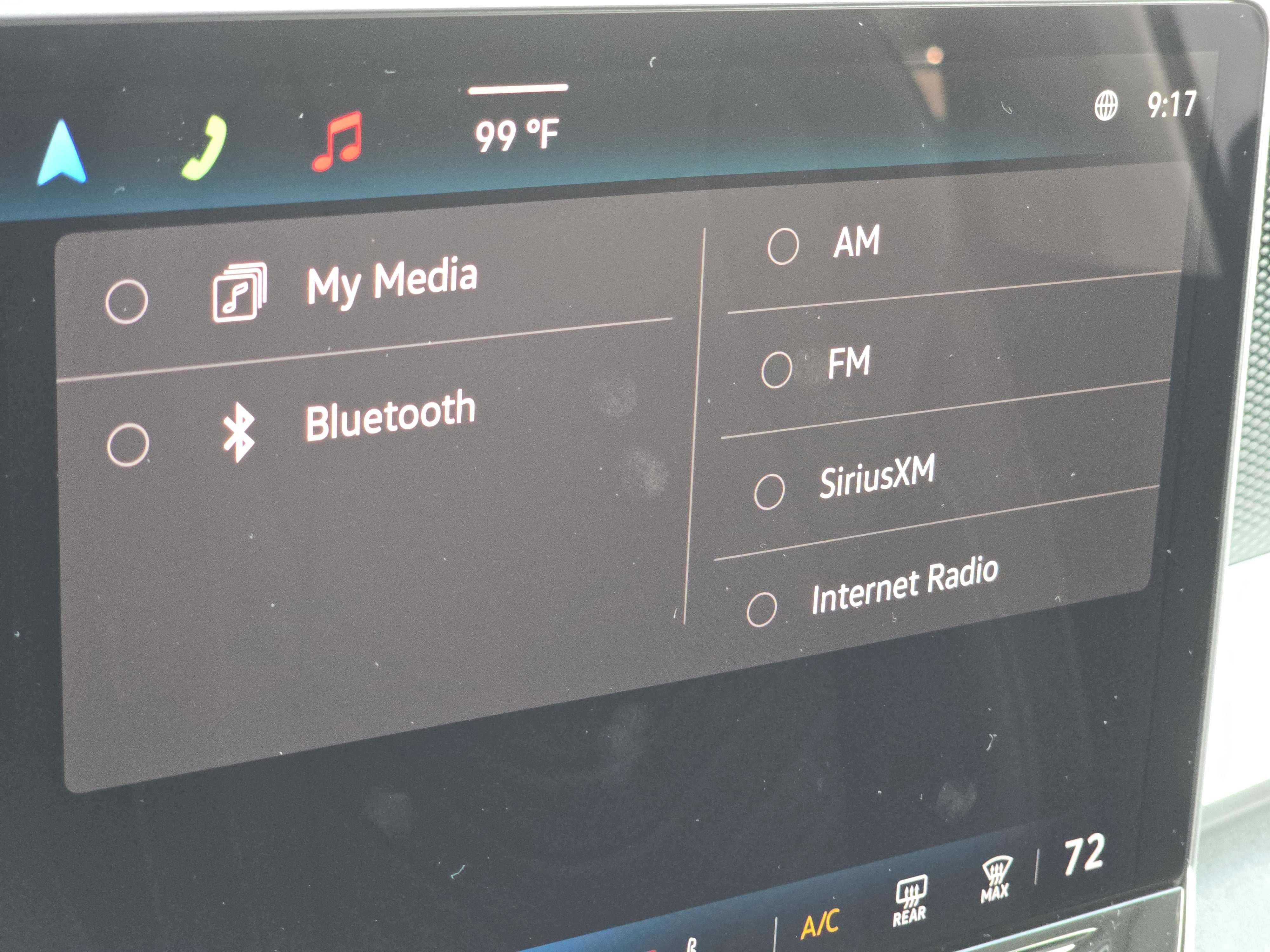 New 2025 Volkswagen Tiguan SE image 24