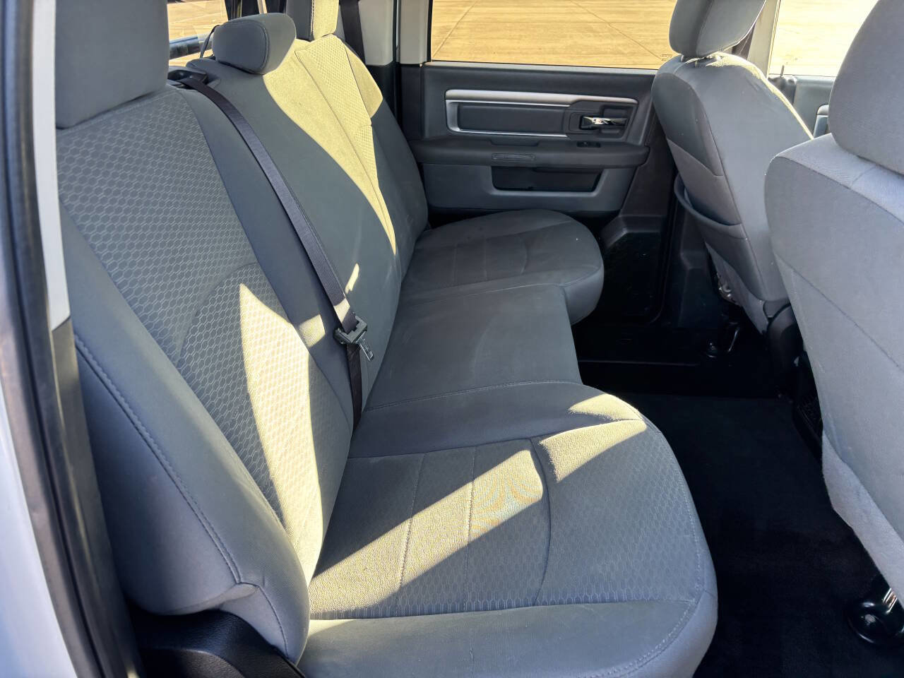 Used 2016 RAM 2500 SLT image 17