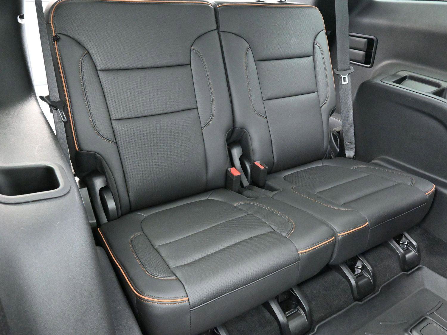 Used 2023 GMC Acadia AT4 w/ Technology Package image 40