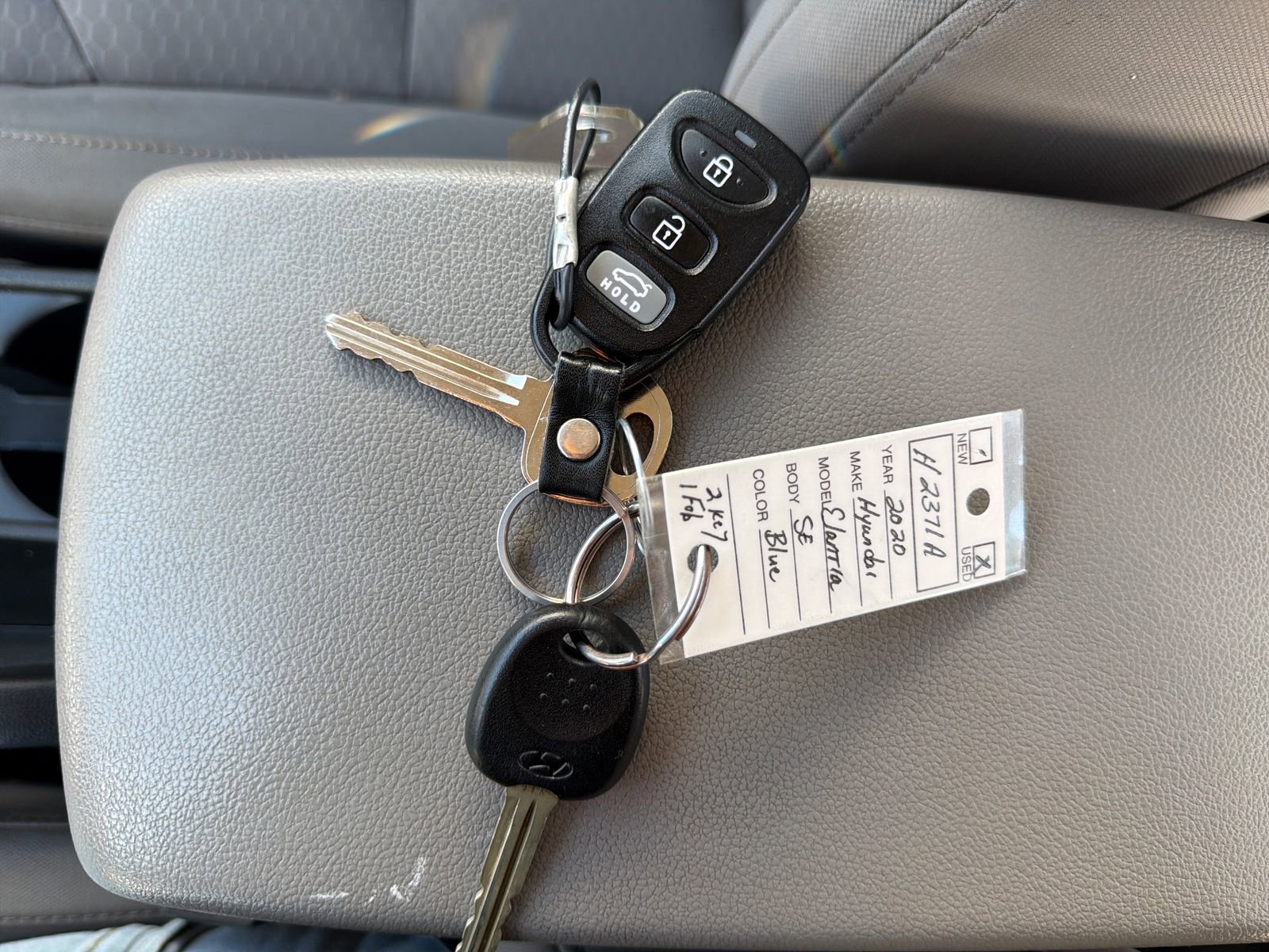 Used 2020 Hyundai Elantra SE image 30