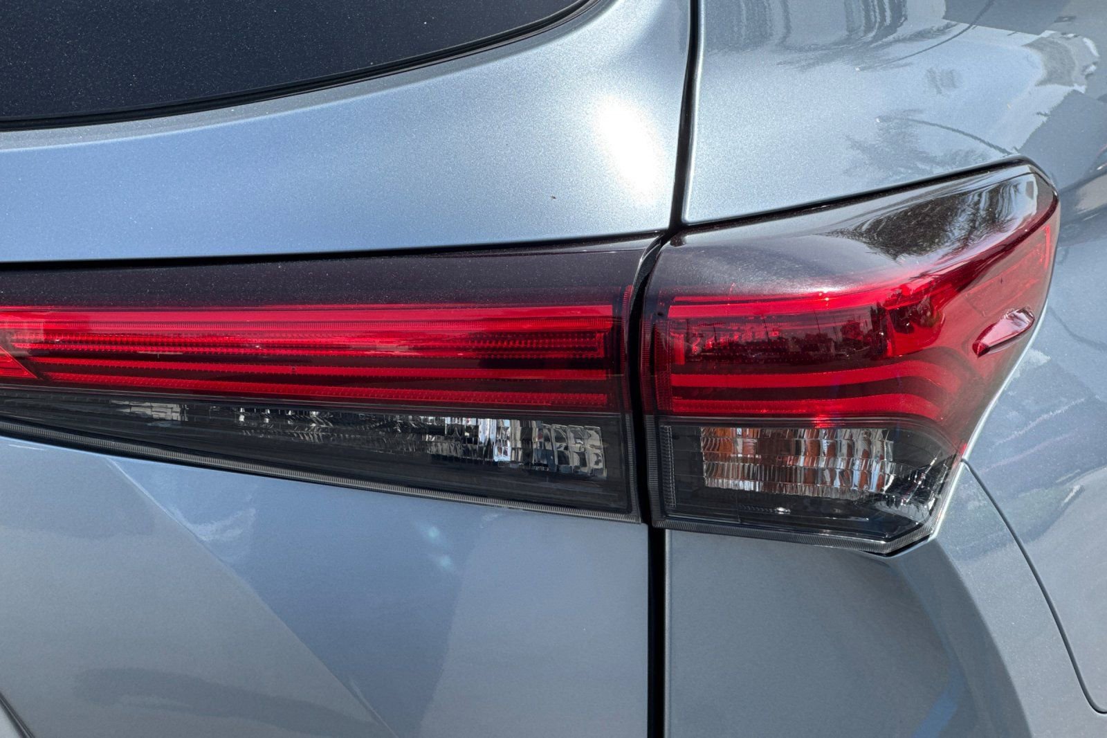 Certified 2020 Toyota Highlander LE image 36