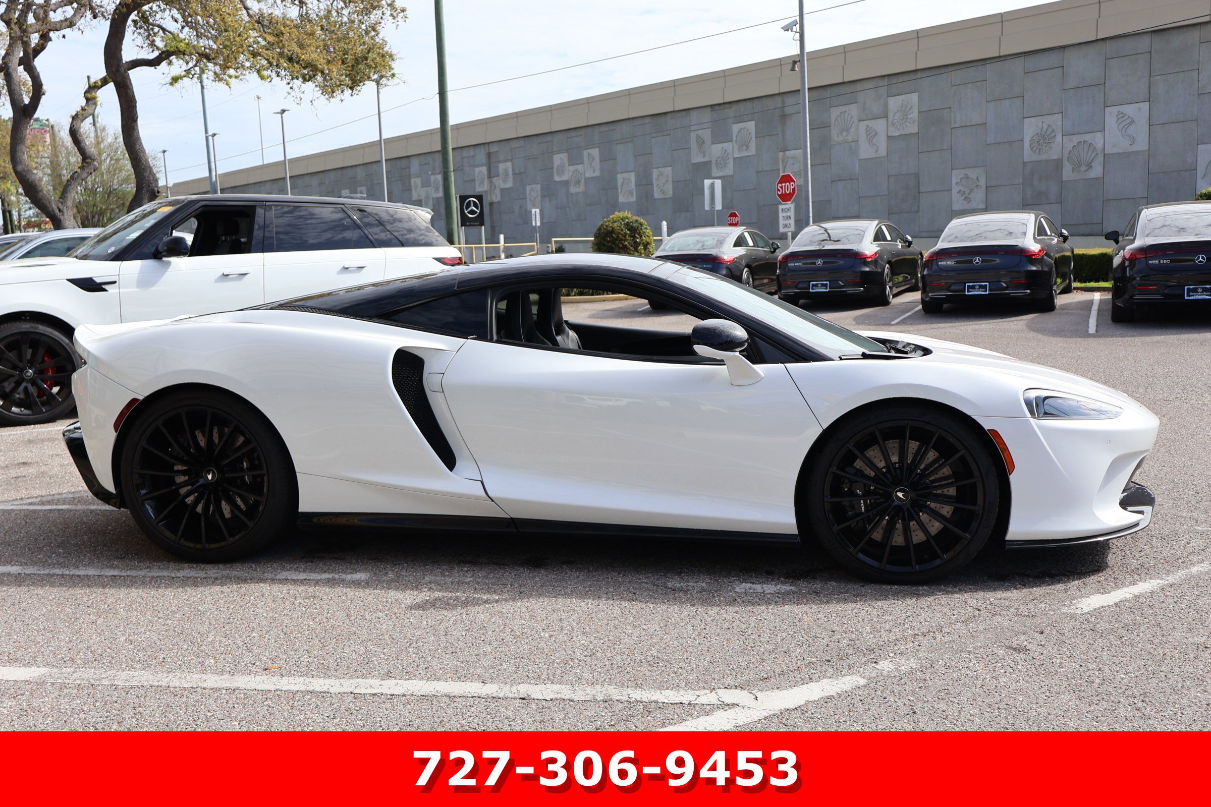 Used 2022 McLaren GT image 9