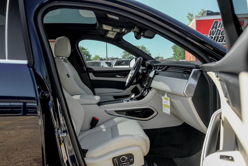 New 2026 Jaguar F-PACE R-Dynamic S image 21