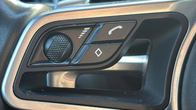Used 2017 Porsche Macan S AWD/4WD image 21
