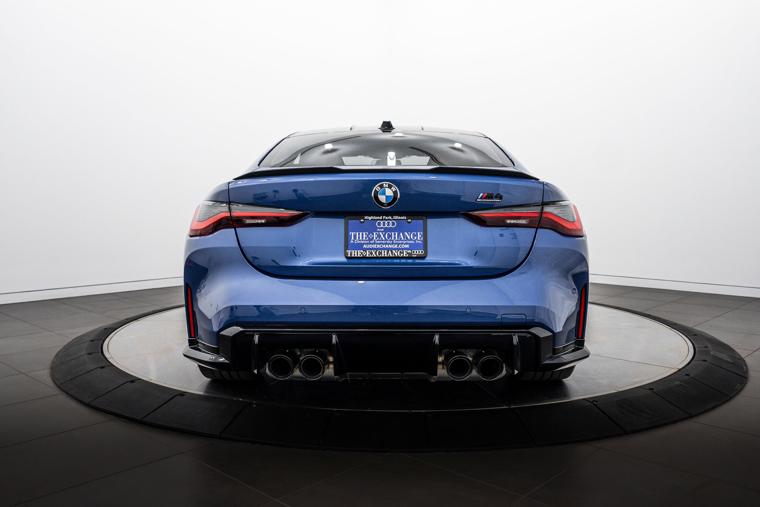 Used 2024 BMW M4 Competition RWD image 27