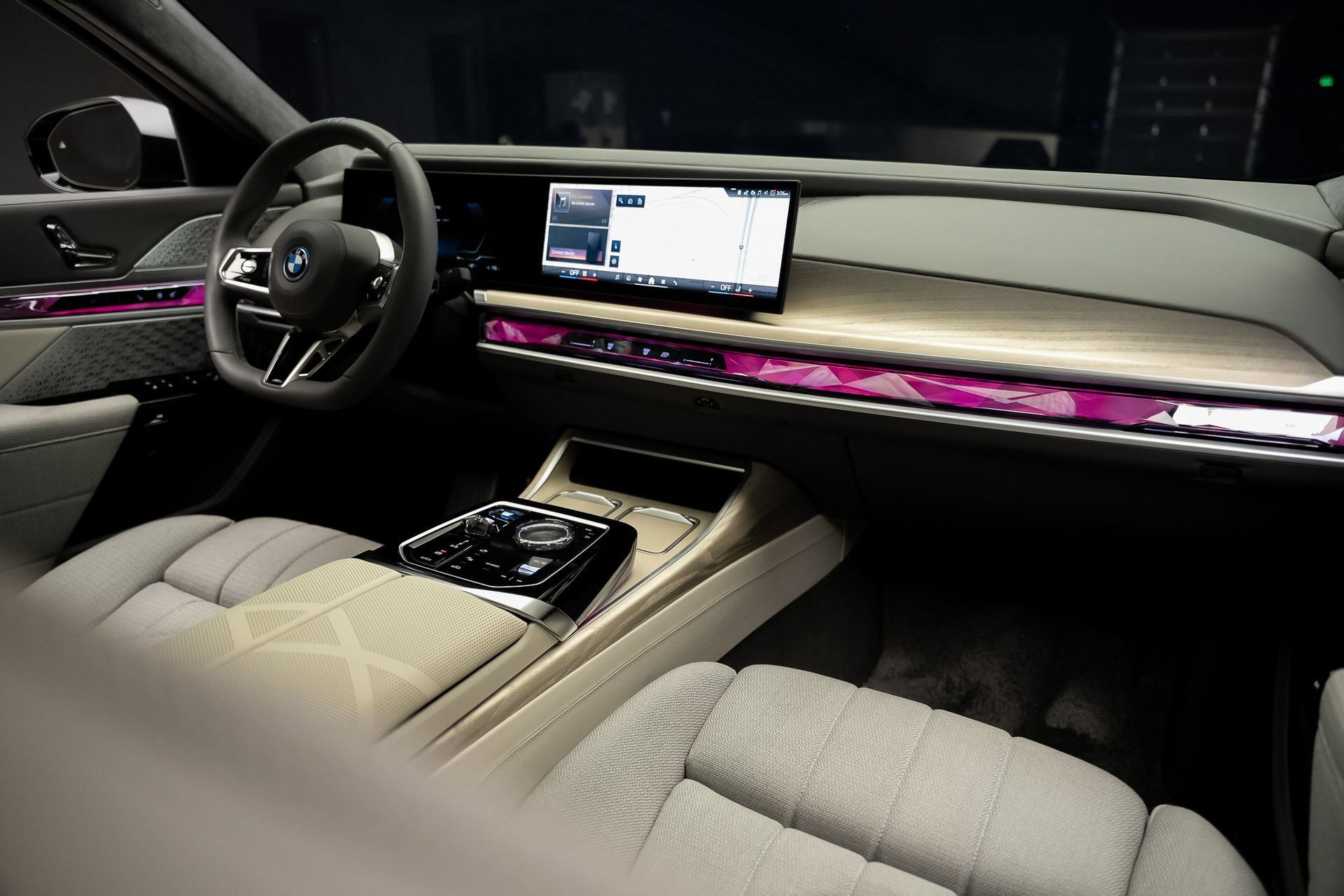 Used 2023 BMW i7 xDrive60 AWD/4WD image 58