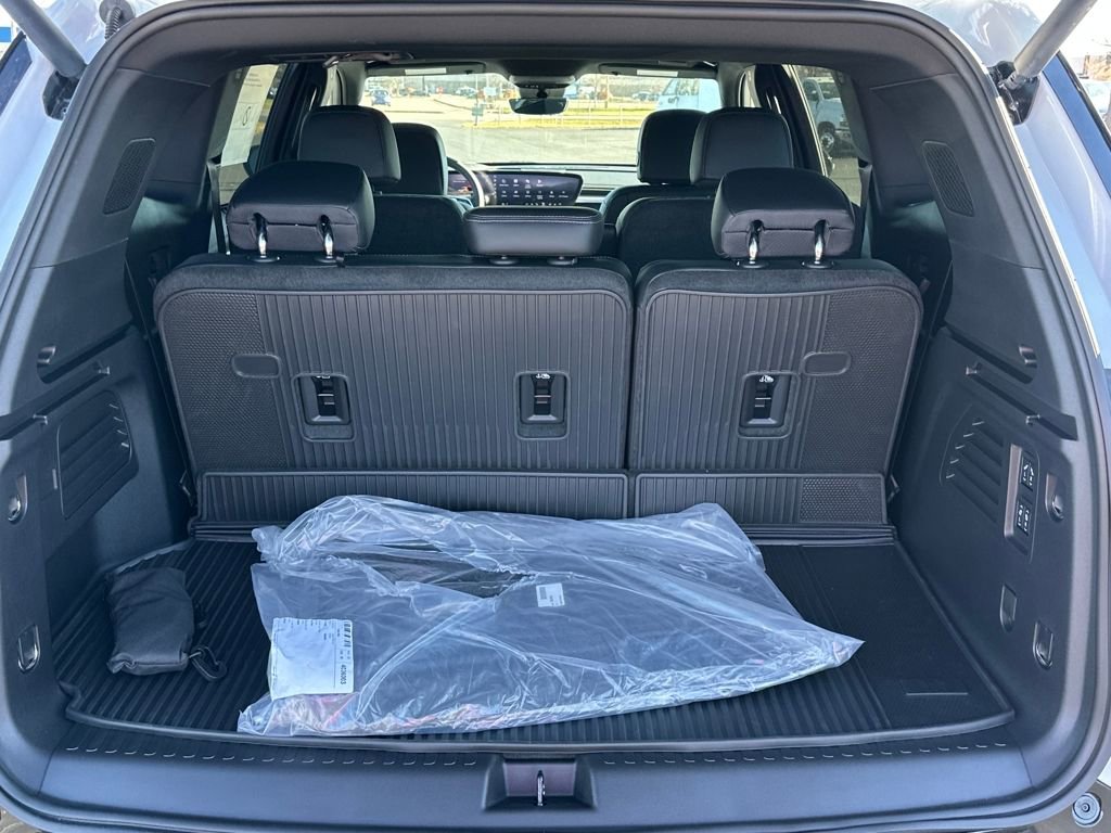 New 2026 Buick Enclave Sport Touring w/ Power Package image 9