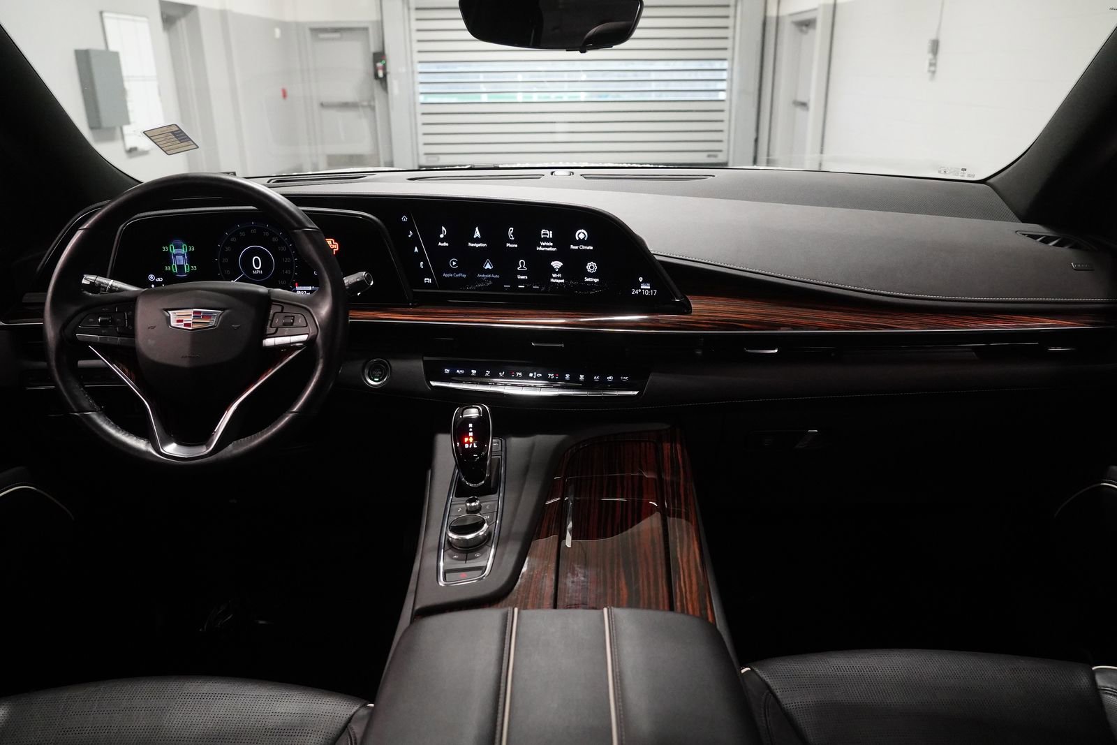 Used 2021 Cadillac Escalade ESV Premium Luxury w/ Driver Assist Tech Package image 17