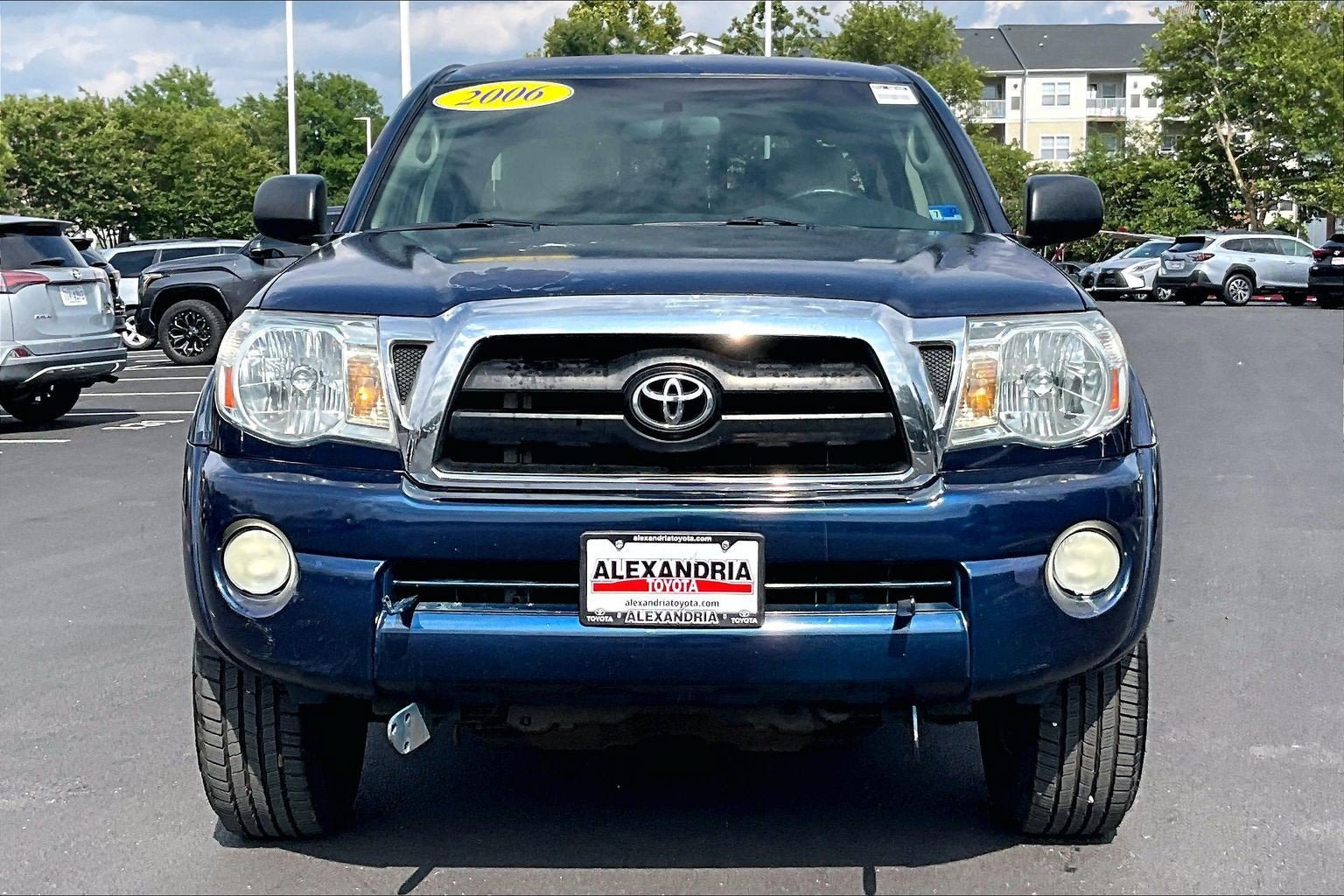 Used 2006 Toyota Tacoma PreRunner RWD image 3