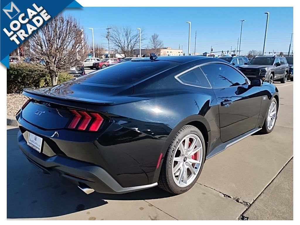 Used 2024 Ford Mustang GT Premium image 7