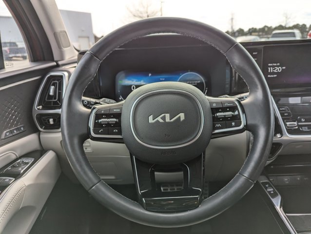Used 2023 Kia Sorento SX Prestige image 12