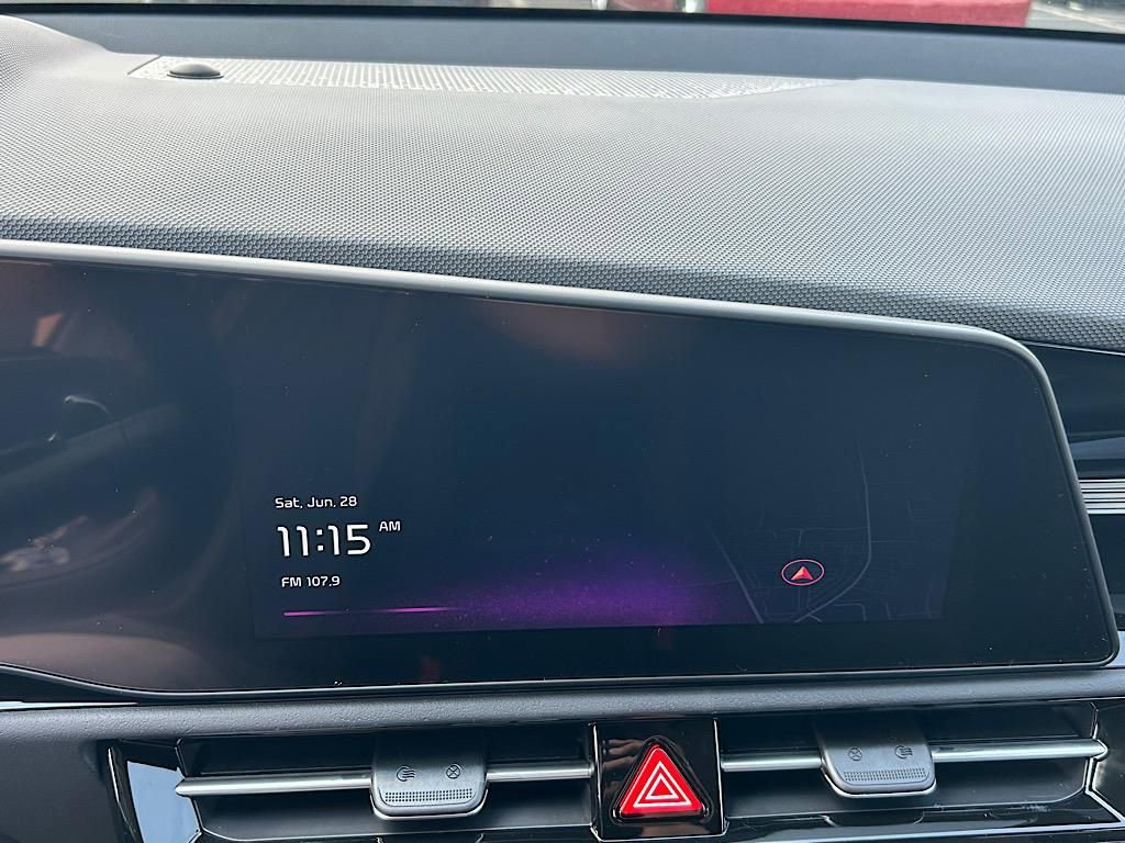 New 2025 Kia Niro EX image 15