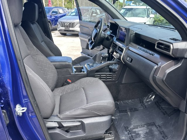 Used 2025 Toyota Tacoma SR5 RWD image 29