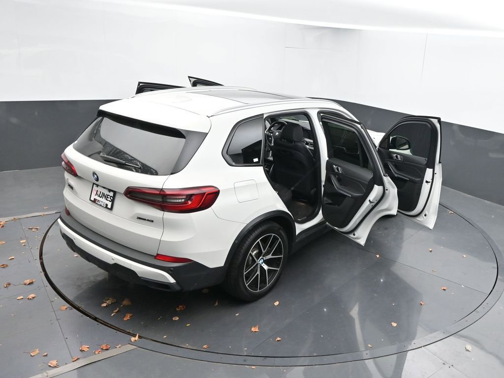 Used 2019 BMW X5 xDrive40i w/ Convenience Package image 56