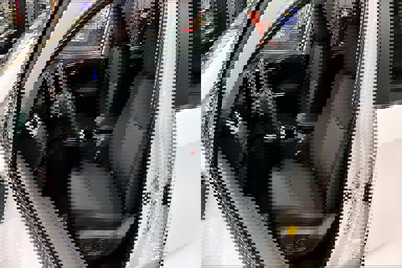 Used 2023 Toyota RAV4 XLE image 7