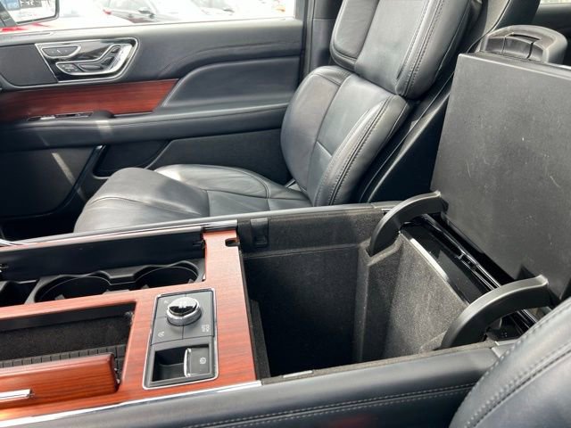 Used 2022 Lincoln Navigator L Reserve RWD image 42
