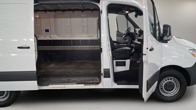 Used 2024 Mercedes-Benz Sprinter 2500 image 17