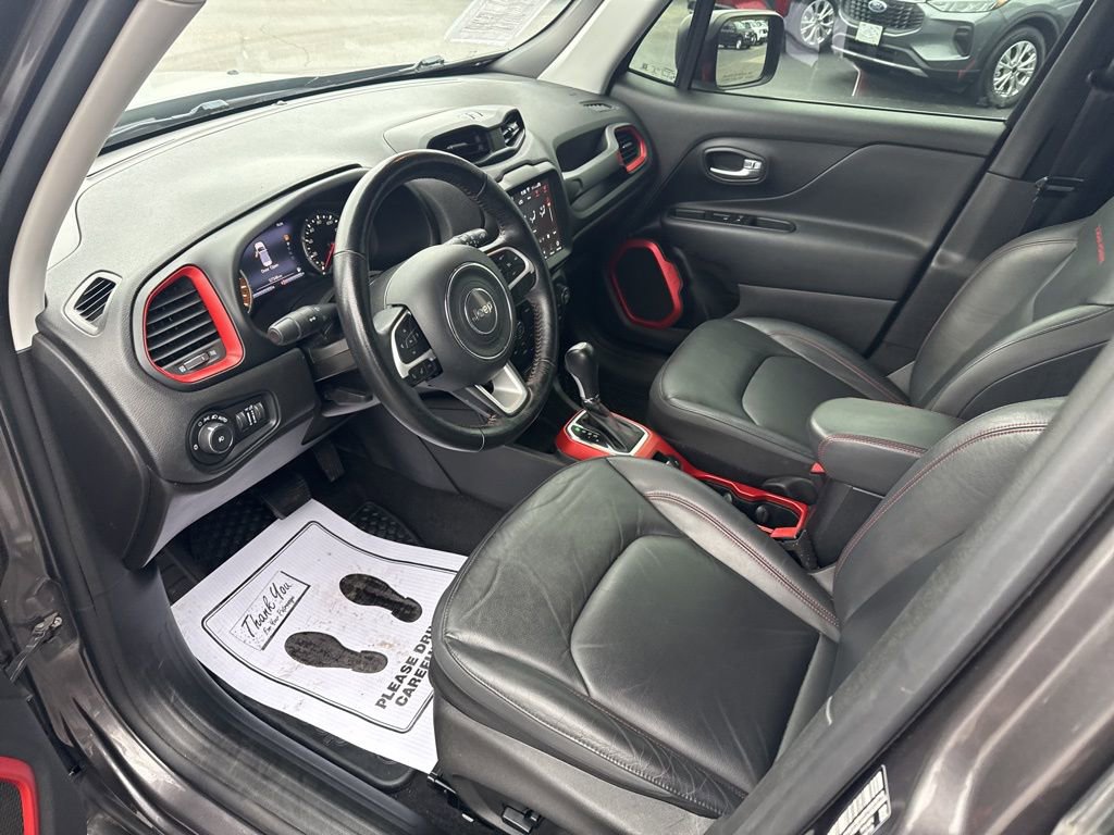 Used 2020 Jeep Renegade Trailhawk w/ Premium Leather Group image 17