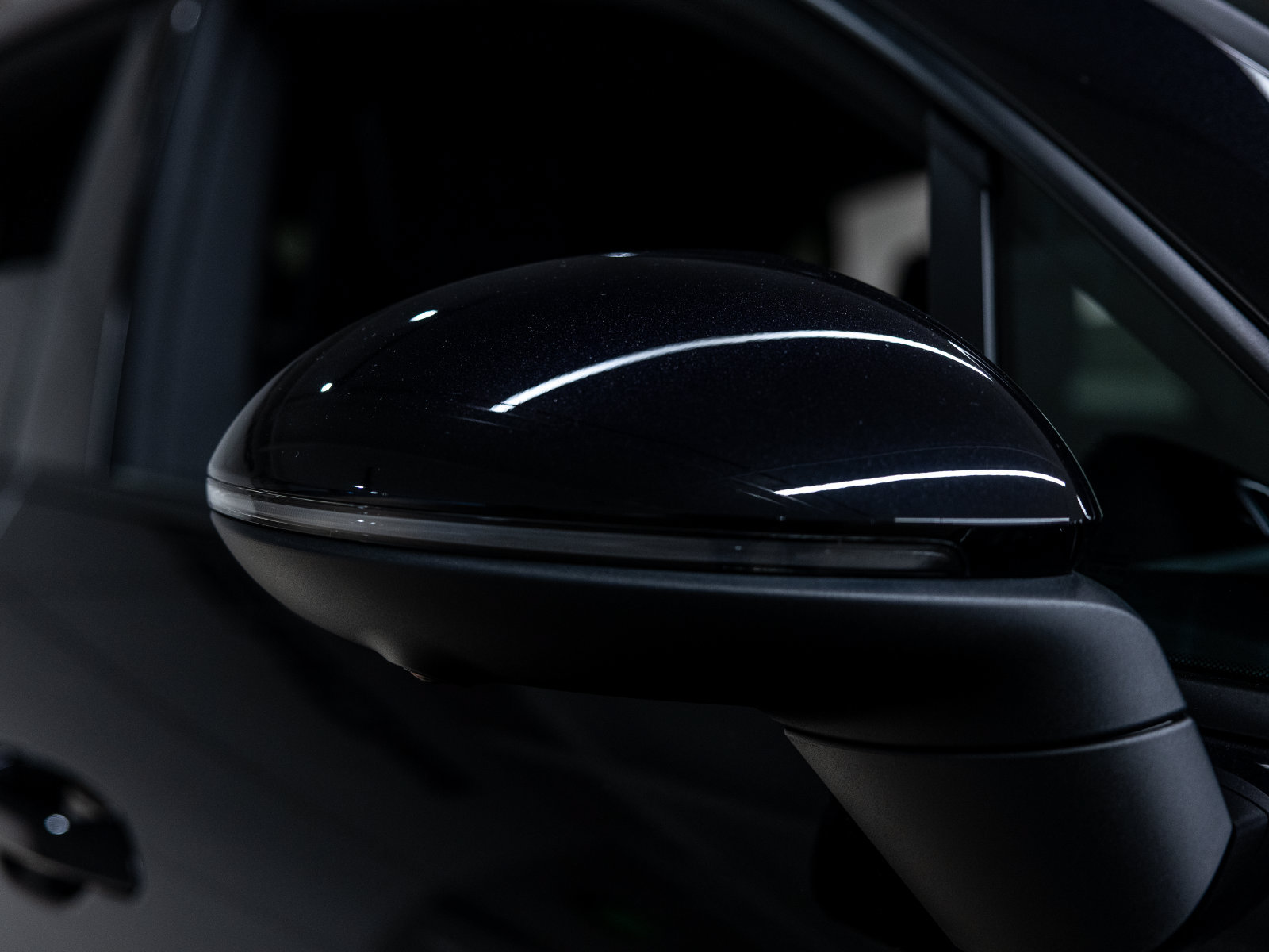 New 2026 Porsche Macan 4 Electric AWD/4WD image 15