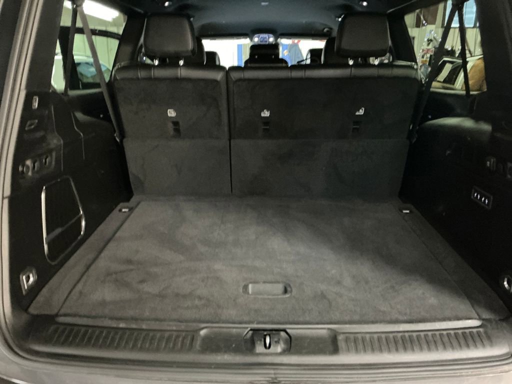 Used 2024 Jeep Wagoneer L Series II w/ Flexible Seating Group image 23