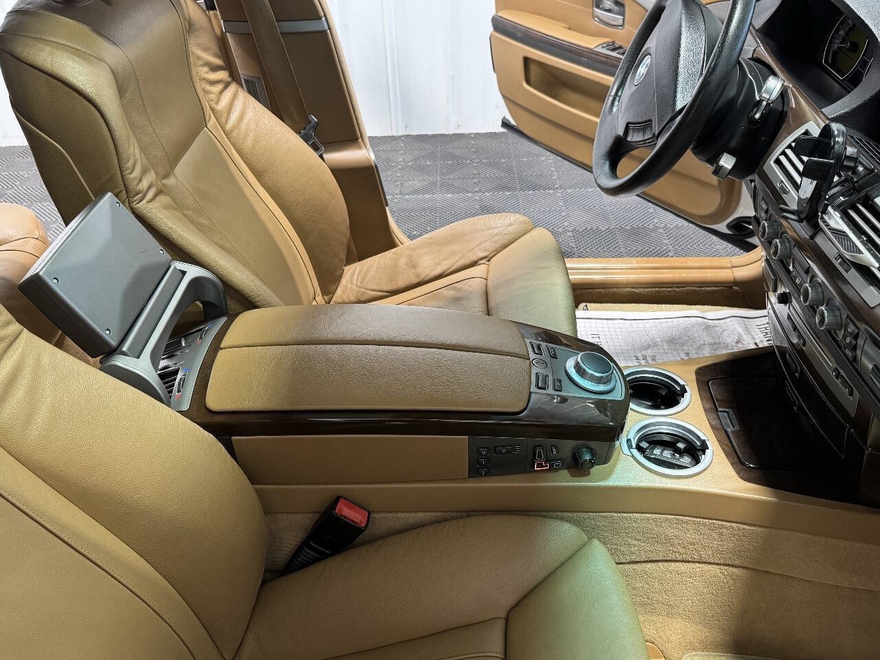 Used 2008 BMW 750Li RWD image 23