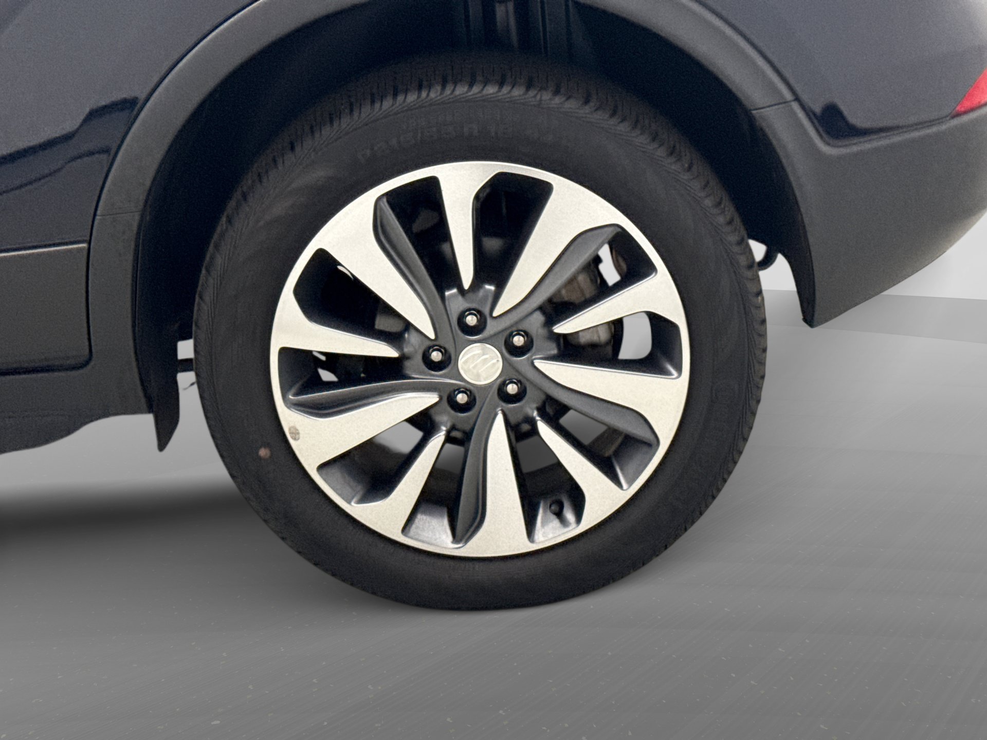 Used 2022 Buick Encore Preferred AWD/4WD image 12