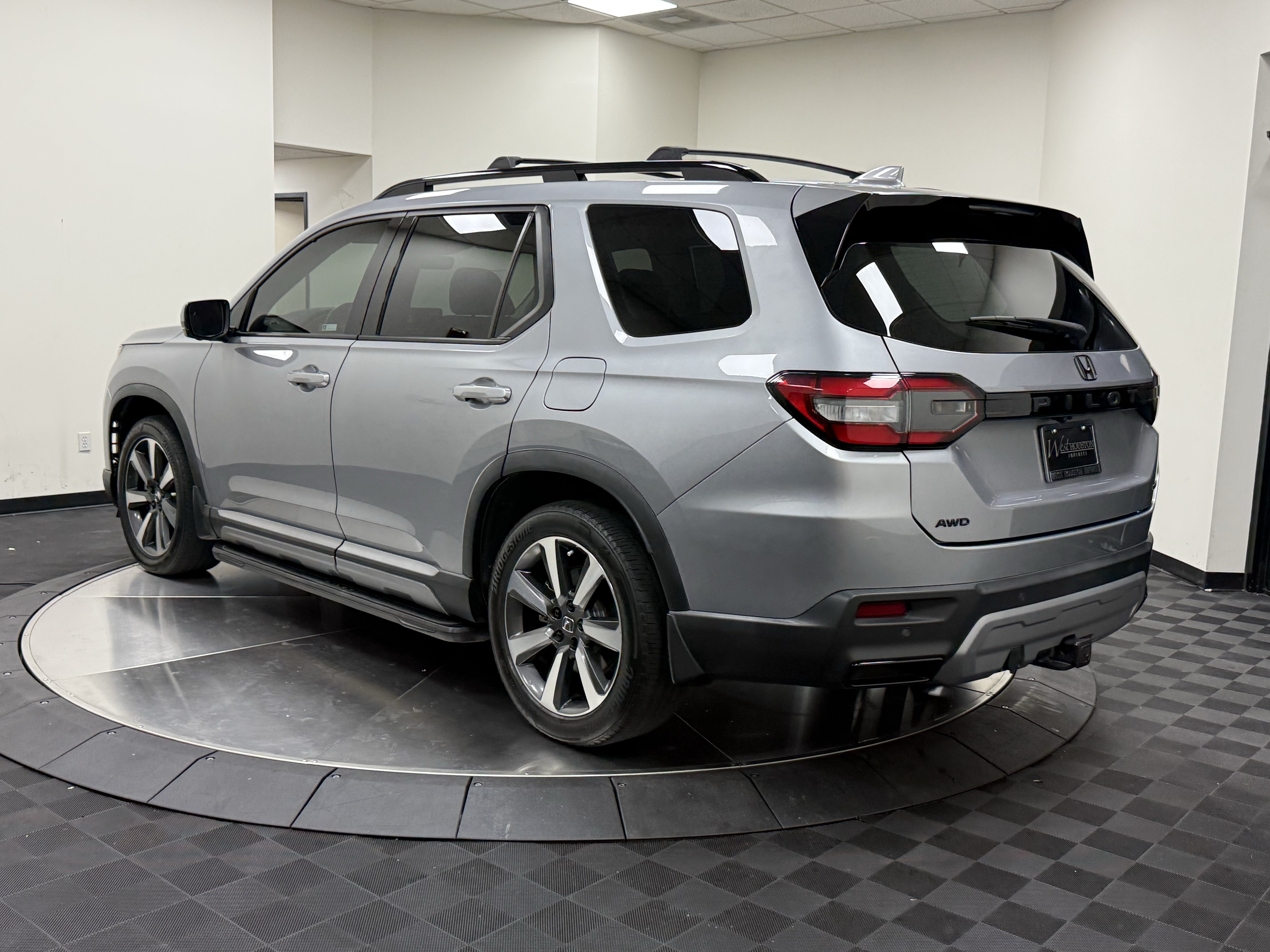 Used 2023 Honda Pilot Elite image 5