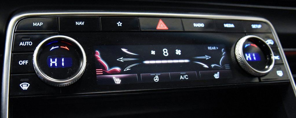 Used 2024 Genesis GV80 2.5T image 21