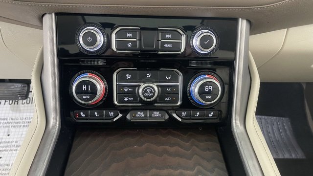 Used 2023 GMC Yukon XL Denali image 42