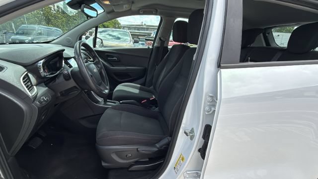 Used 2017 Chevrolet Trax LS w/ LPO, Cargo Package FWD image 23
