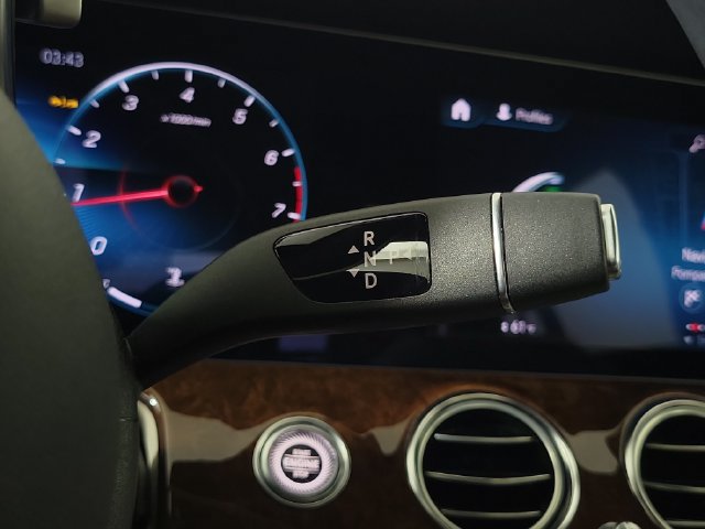Used 2023 Mercedes-Benz E 350 4MATIC Sedan image 32