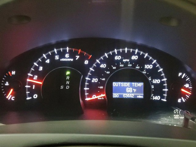 Used 2011 Toyota Camry XLE w/ SE/XLE Extra-Value Pkg image 16