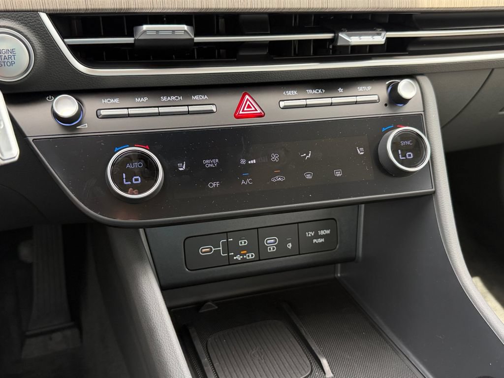 New 2026 Hyundai Sonata SEL FWD image 24