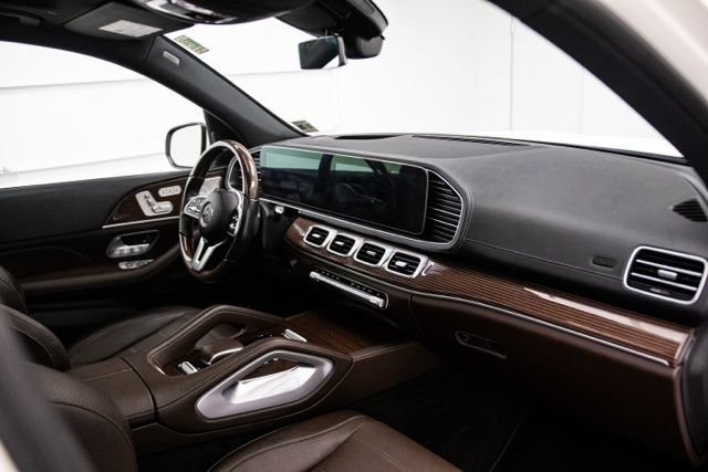 Used 2022 Mercedes-Benz GLS 450 4MATIC image 15