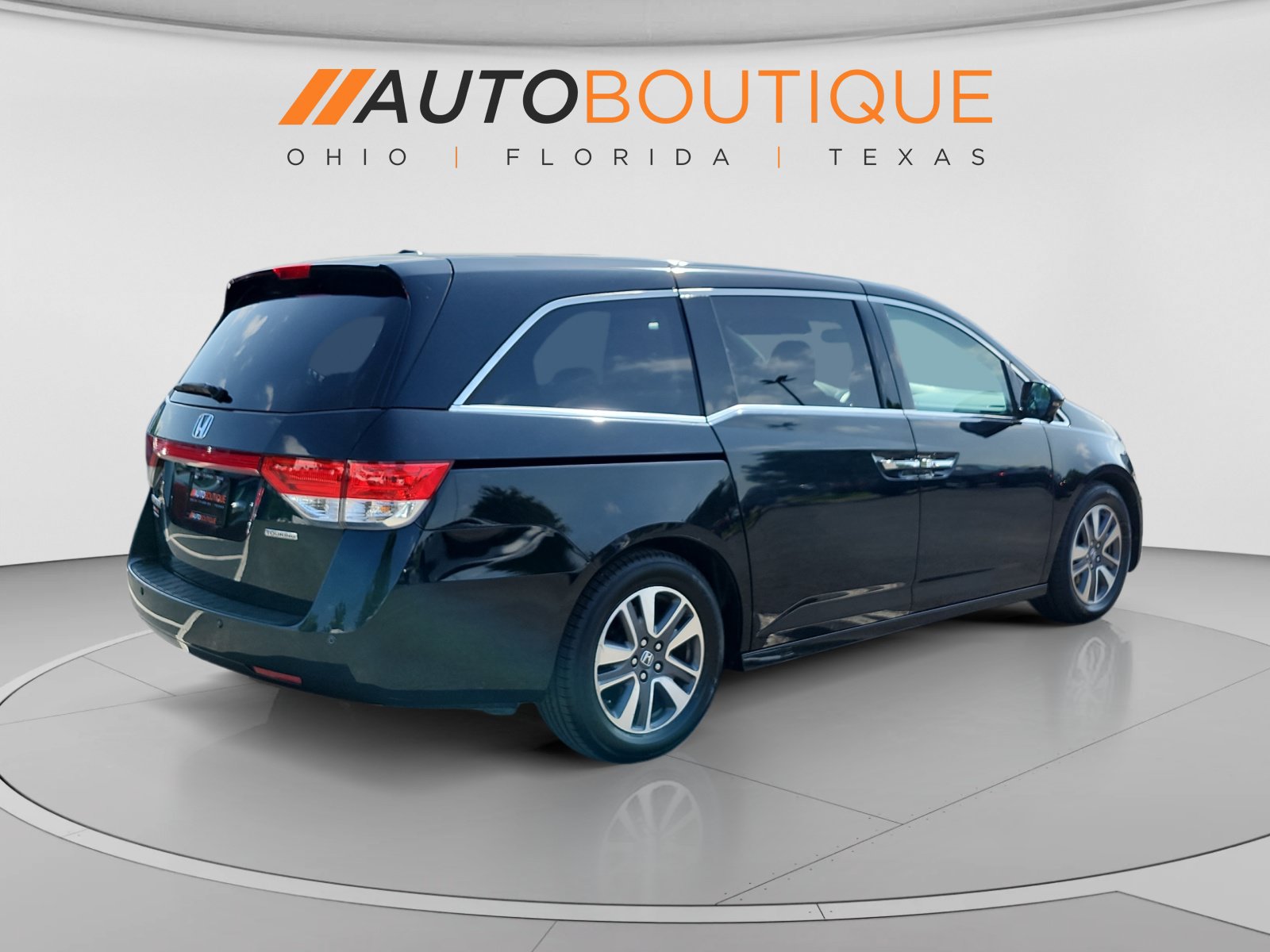 Used 2016 Honda Odyssey Touring image 5