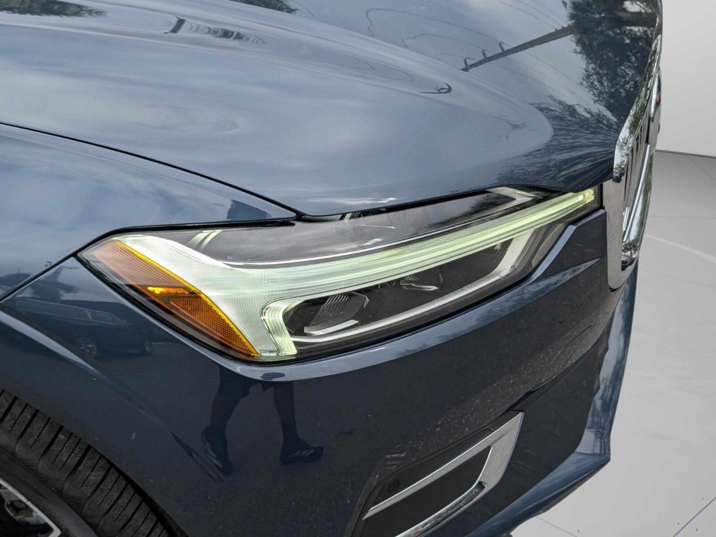 Used 2021 Volvo XC60 T5 Inscription image 10