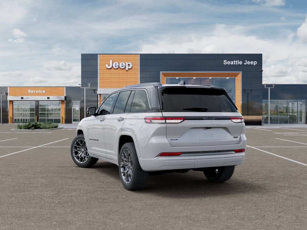 New 2026 Jeep Grand Cherokee Summit w/ Obsidian Package AWD/4WD image 4