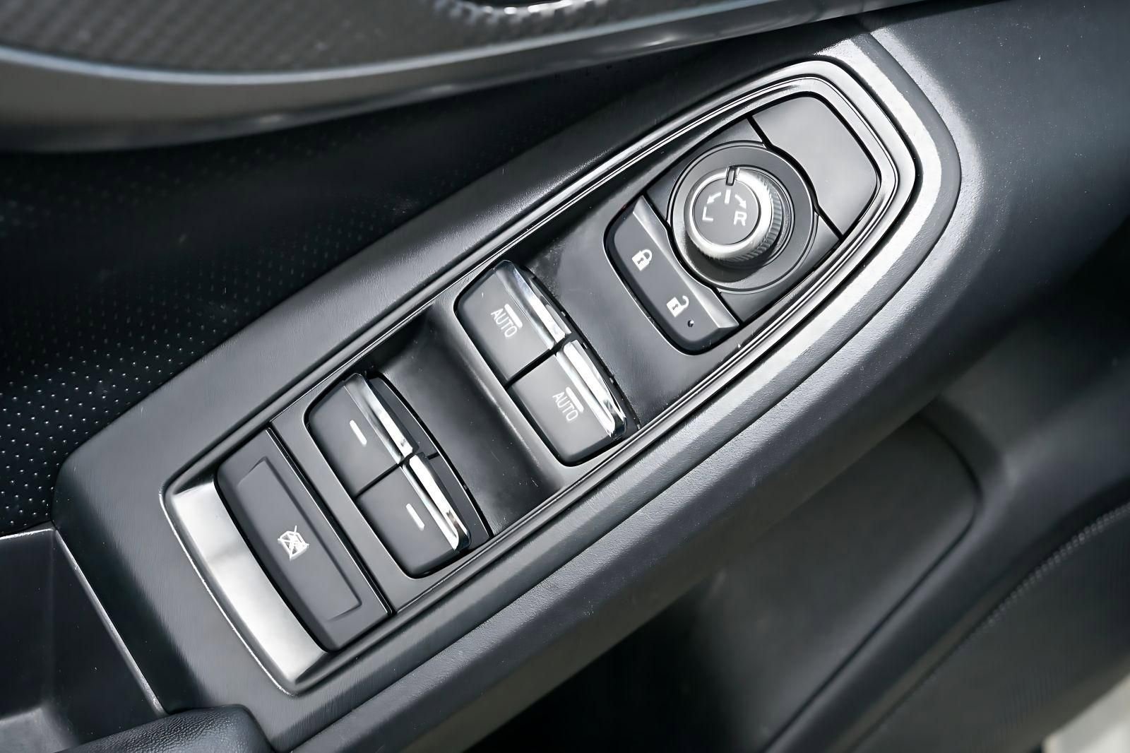 Used 2023 Subaru Crosstrek 2.5i Limited w/ Moonroof Package image 23