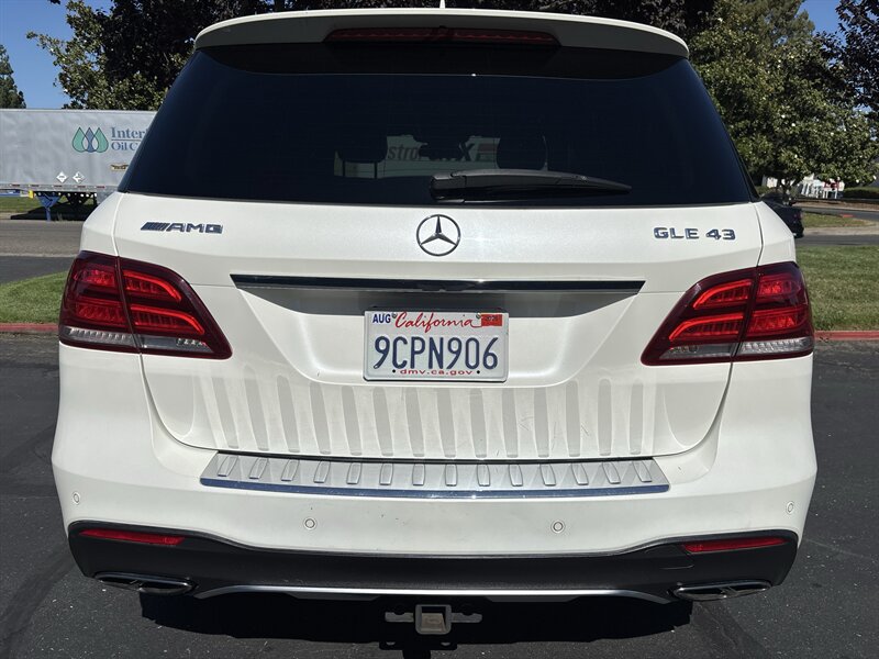 Used 2018 Mercedes-Benz GLE 43 AMG 4MATIC image 11